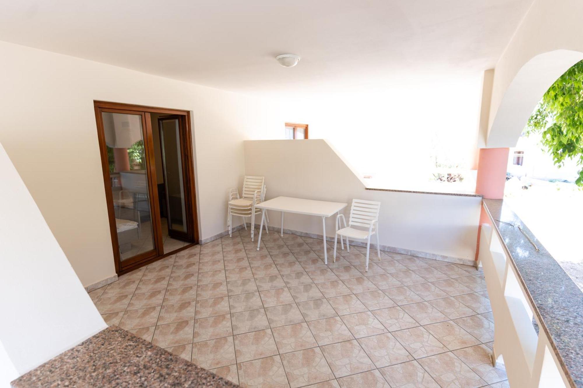 Villa Barbara Oasis Central Suite With Terrace Novalja Luaran gambar